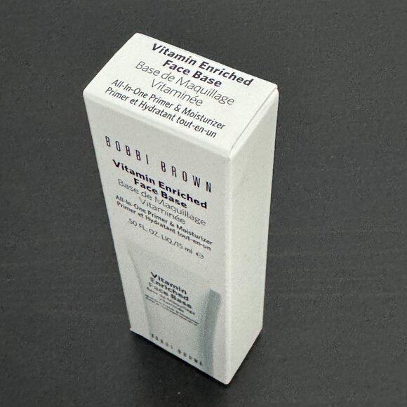 Bobbi Brown Vitamin Enriched Face Base - Picture 16 of 16